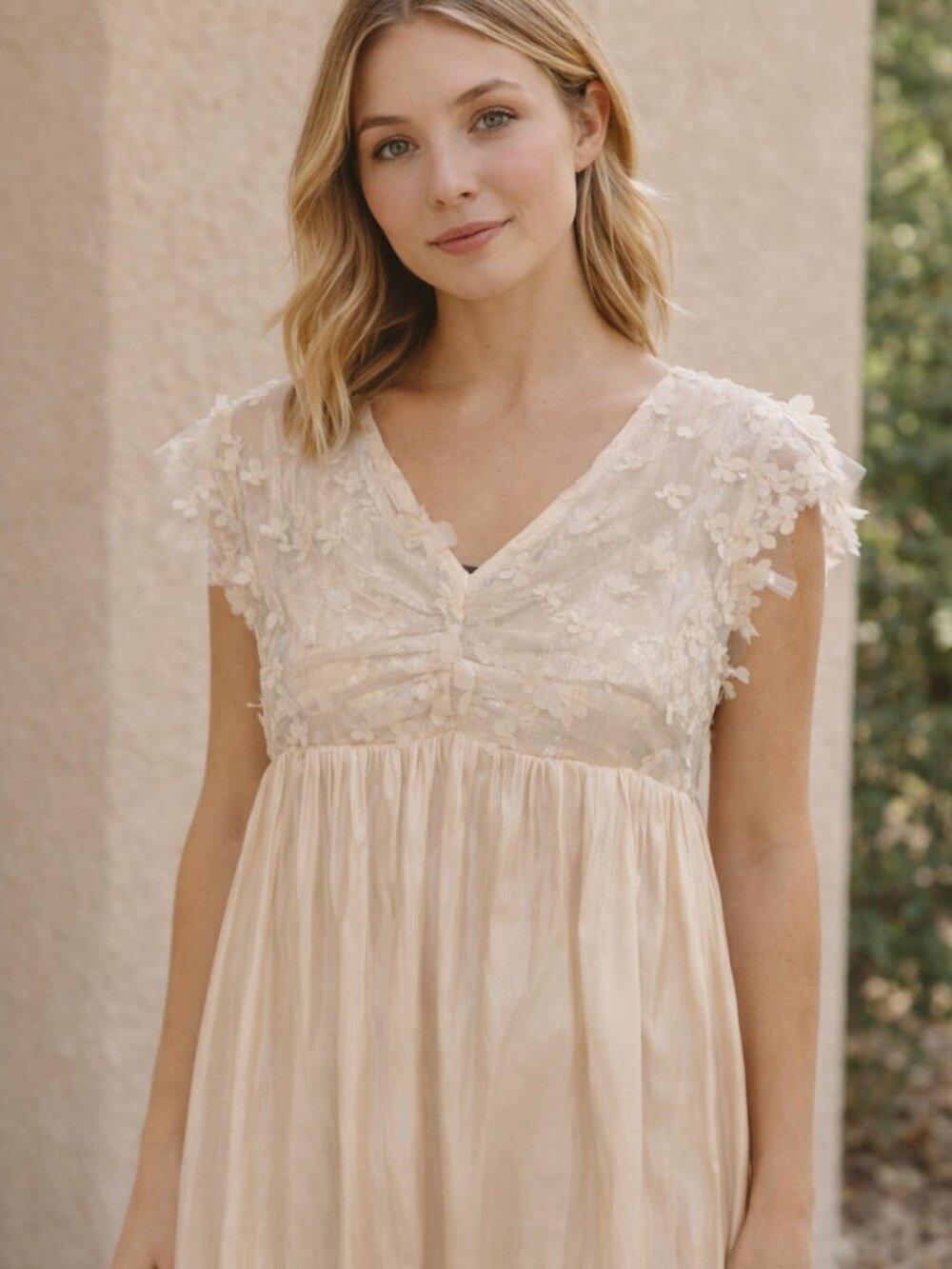UMGEE size Medium FLORAL APPLIQUE top LOVELY IVORY silk DRESS Prom Dance Wedding